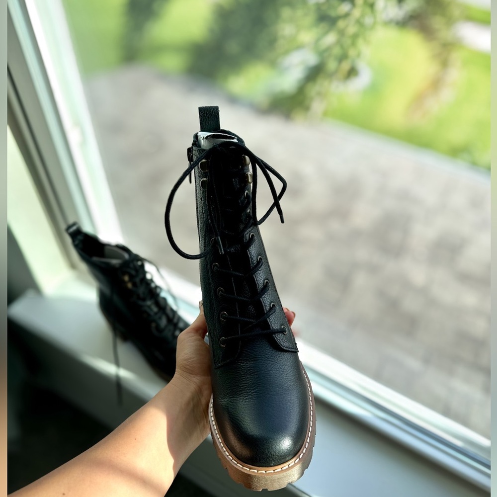 🔥NEW WITH TAGS - REAL LEATHER Boots 🥾 - Picture 7 of 14